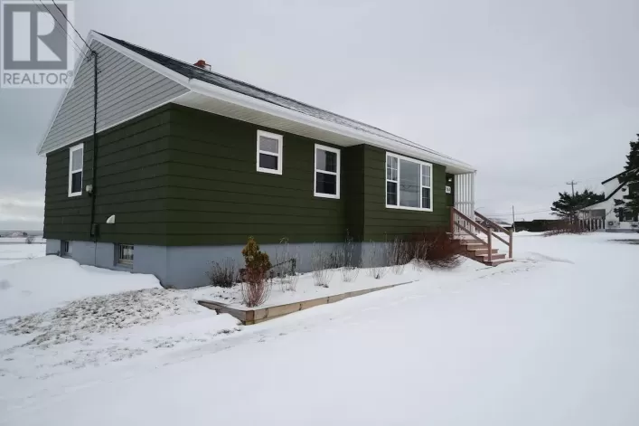 184 MAIN Street, Souris