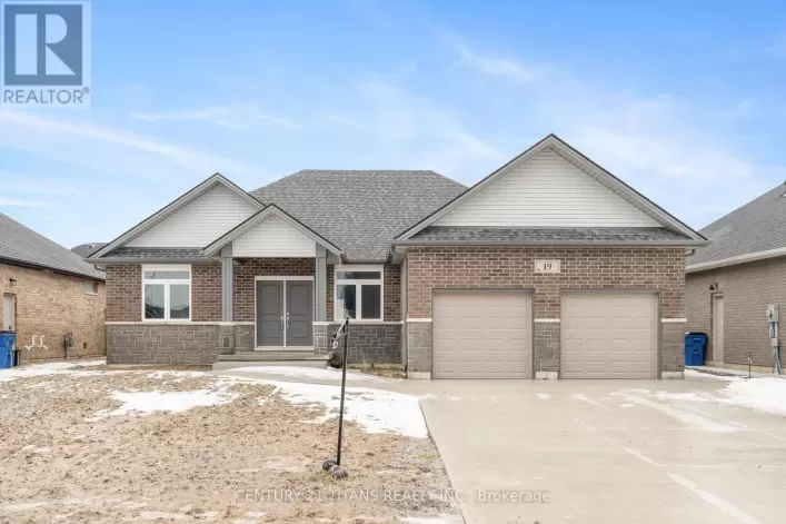 19 TRACY DRIVE, Chatham-Kent