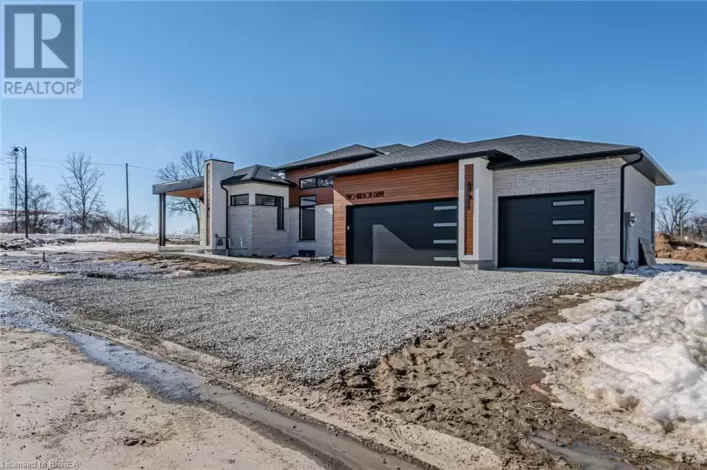 2 HUDSON Drive, Brantford