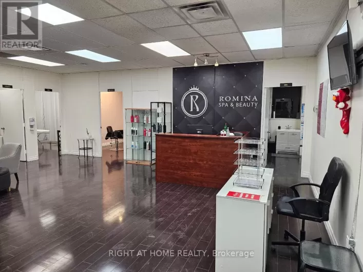 201 - 10670 YONGE STREET, Richmond Hill