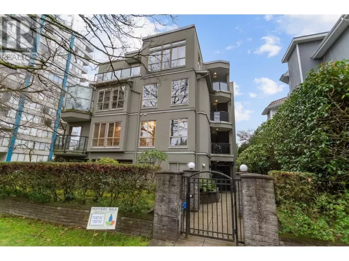 201 4688 W 10TH AVENUE, Vancouver