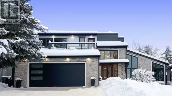 204 Pump Hill View SW, Calgary