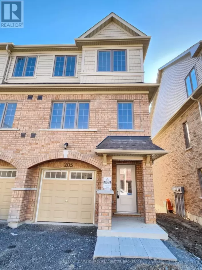 205 ROYAL NORTHERN PATH, Oshawa