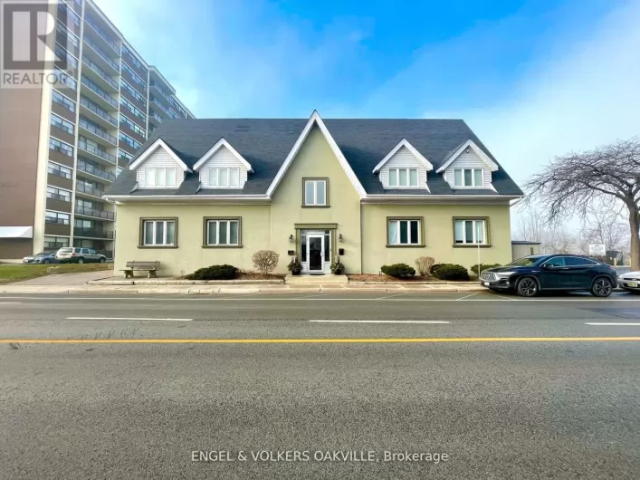 206/208 - 151 RANDALL STREET, Oakville