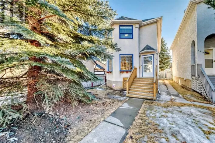 213 28 Avenue NW, Calgary