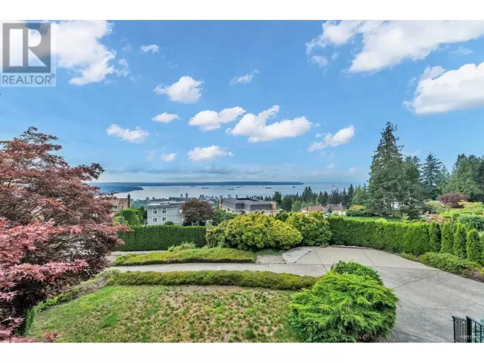 2171 WESTHILL WYND, West Vancouver