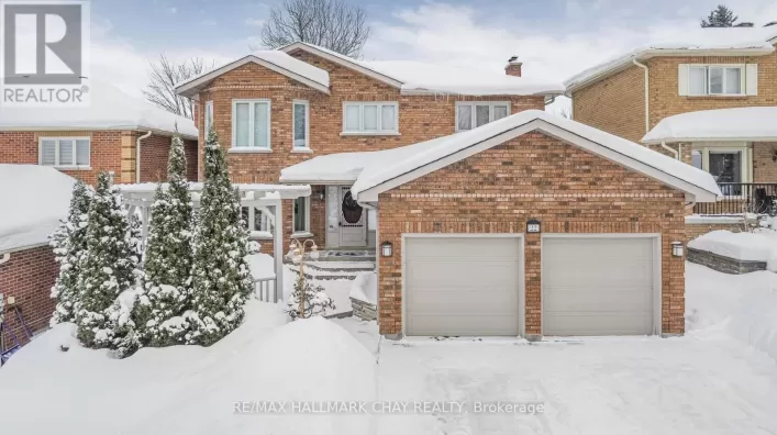 22 THACKERAY CRESCENT, Barrie