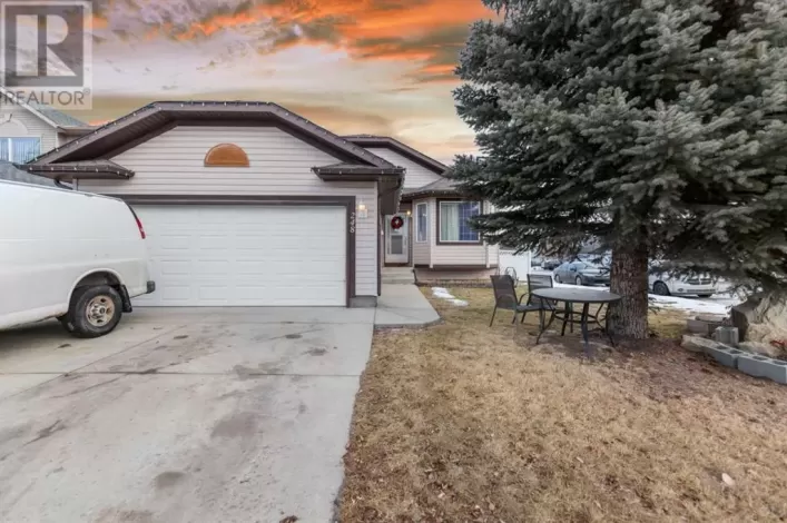 248 West Lakeview Place, Chestermere