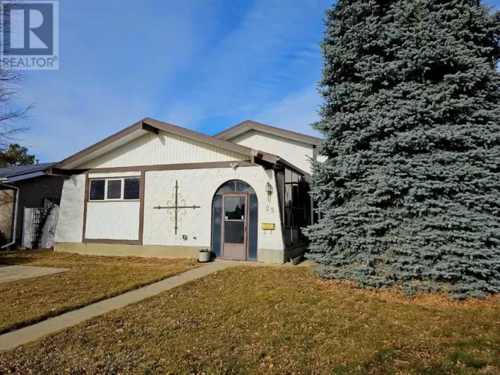 25 Park Meadows Boulevard N, Lethbridge