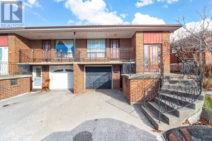 252 GRANDRAVINE DRIVE, Toronto