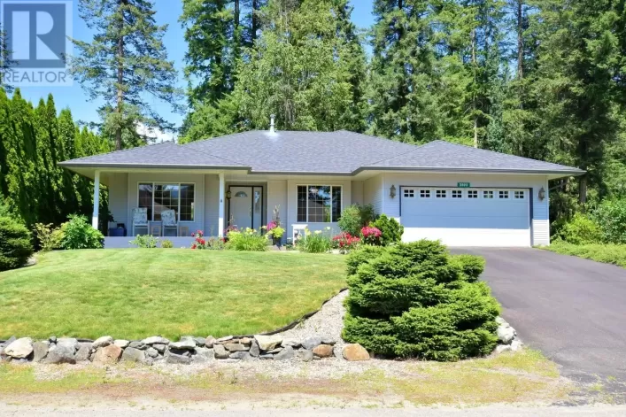 2593 Golf View Crescent, Blind Bay