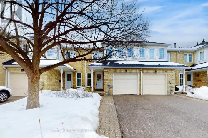 28 HEATHCLIFFE SQUARE, Brampton