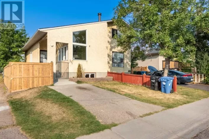 301 Fonda Way SE, Calgary