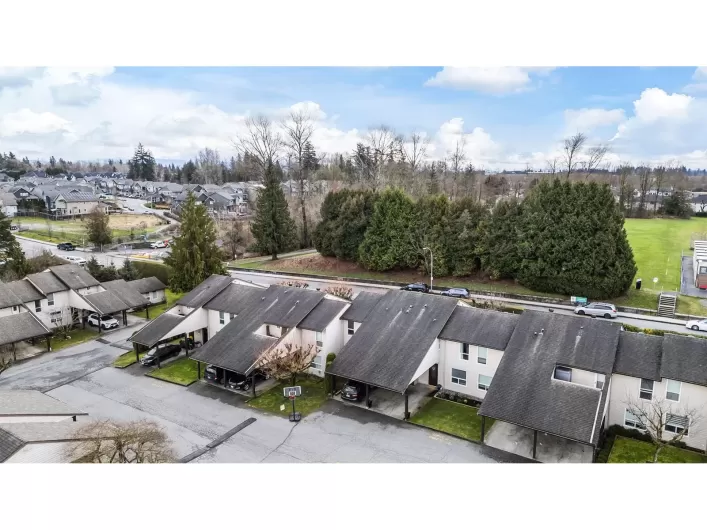 305 27411 28 AVENUE, Langley