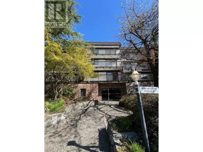 307 270 W 3RD STREET, North Vancouver