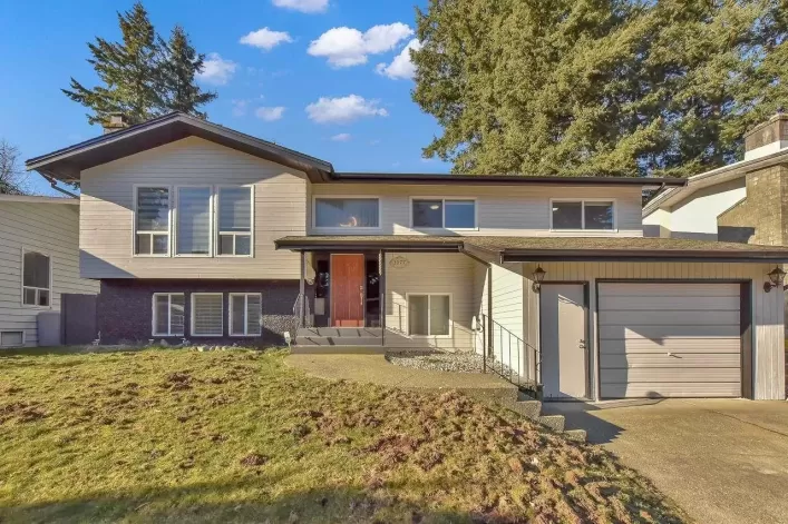 3077 MOUAT DRIVE, Abbotsford