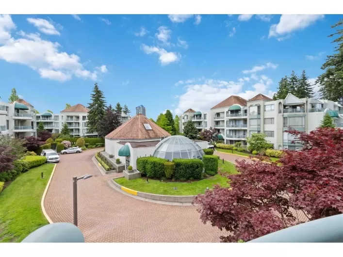 308 1745 MARTIN DRIVE, Surrey