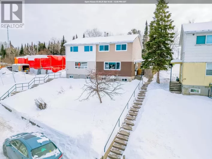 31 Drewry Drive, Kenora