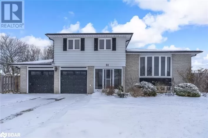 31 LITTLE Avenue, Barrie