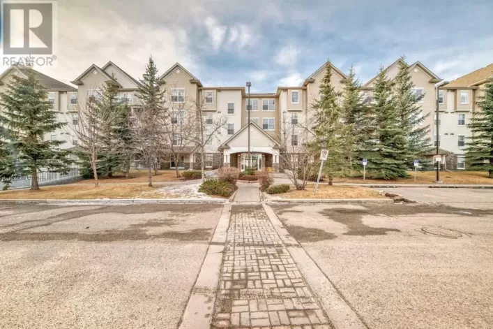 315, 2000 Applevillage Court SE, Calgary