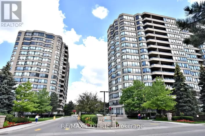 327 - 32 CLARISSA DRIVE, Richmond Hill