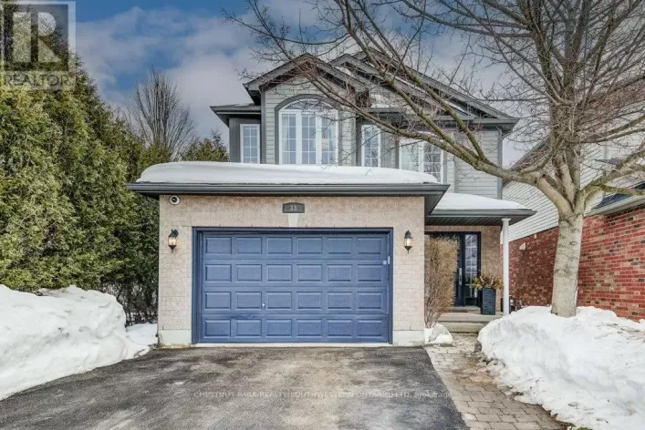 33 HENDERSON DRIVE, Guelph