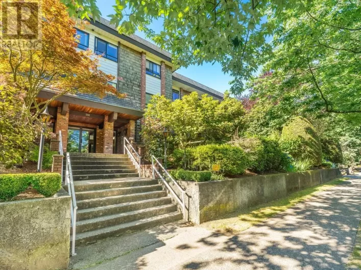 340 588 E 5TH AVENUE, Vancouver