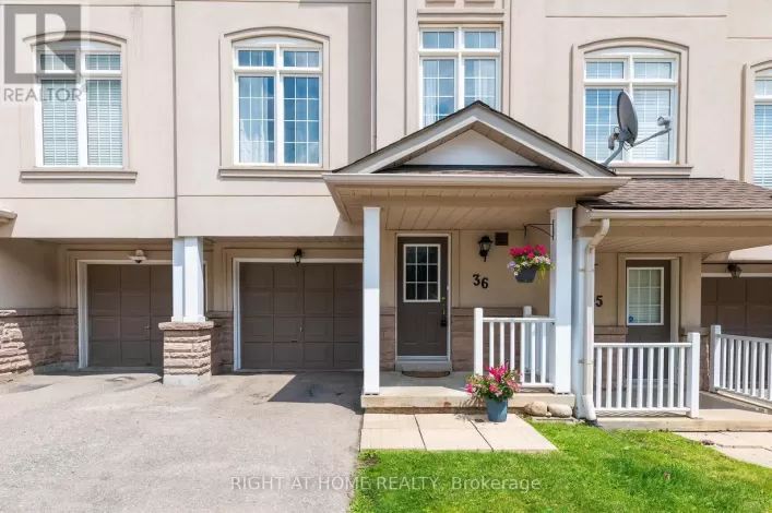 36 - 10 POST OAK DRIVE, Richmond Hill