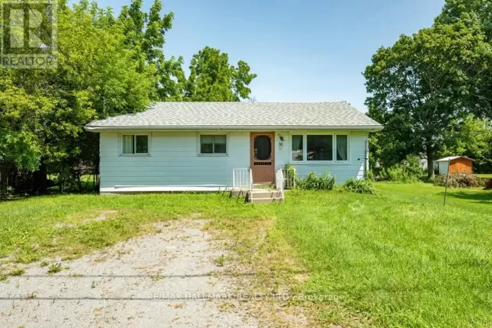 36 SQUIRES STREET, Prince Edward County