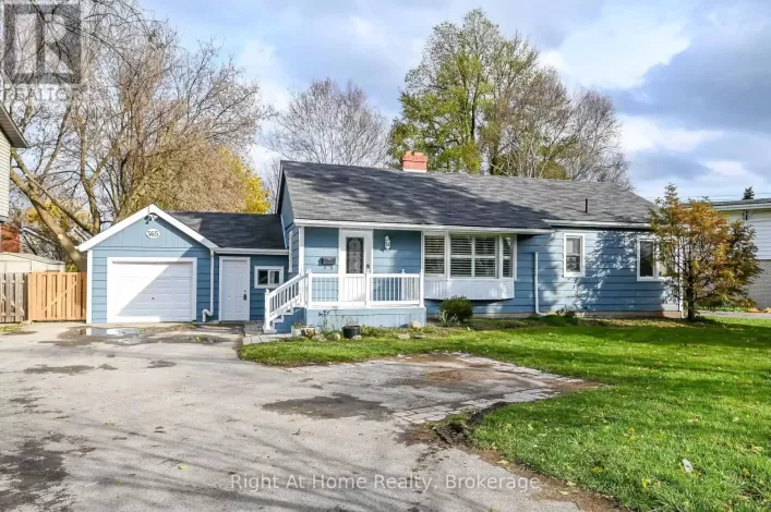 365 FIDDLERS GREEN ROAD, Hamilton