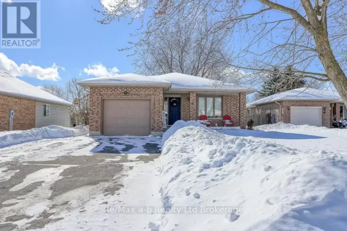 37 HILLSIDE ROAD, Ingersoll