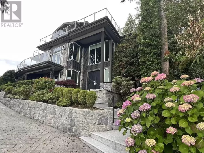 3823 MARINE DRIVE, West Vancouver