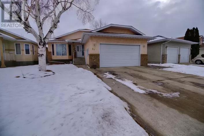 39 Cougar Road N, Lethbridge