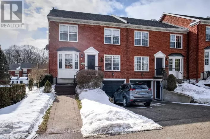 4 COUNTRY CLUB PLACE, Brockville