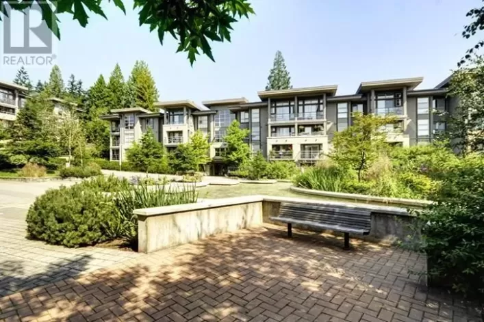 401 9339 UNIVERSITY CRESCENT, Burnaby