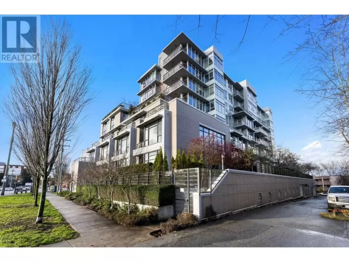 401 E 12TH AVENUE, Vancouver