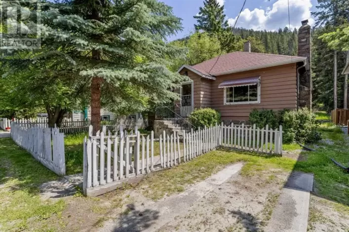 404 Otter Street, Banff