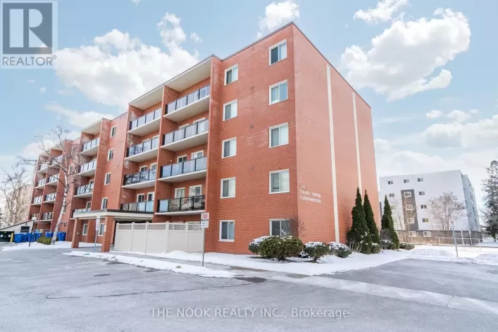 407 - 131 TAUNTON ROAD E, Oshawa