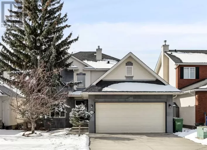 41 Strathridge Crescent SW, Calgary