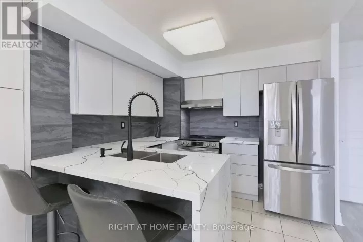 412 - 9 NORTHERN HEIGHTS DRIVE, Richmond Hill