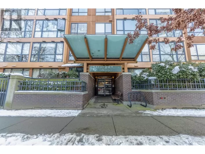 414 3588 VANNESS AVENUE, Vancouver