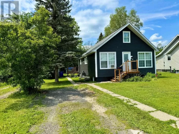 42 KING STREET, Kapuskasing