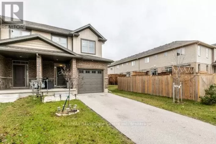 44 KAY CRESCENT, Guelph