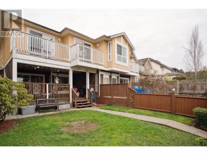 451 W 16TH STREET, North Vancouver