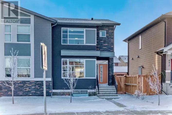 488 West Lakeview Drive, Chestermere