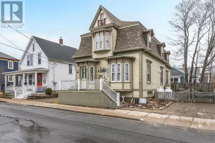 51 Fox Street, Lunenburg