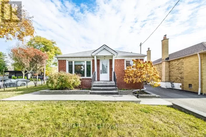 55 LILIAN DRIVE, Toronto