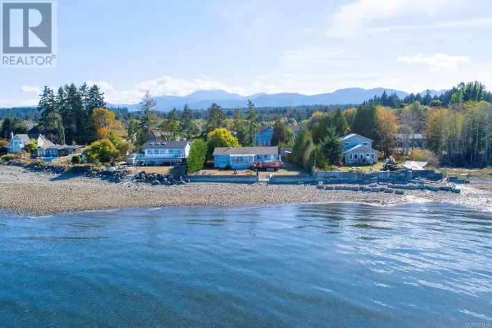 5545 Island Hwy, Qualicum Beach