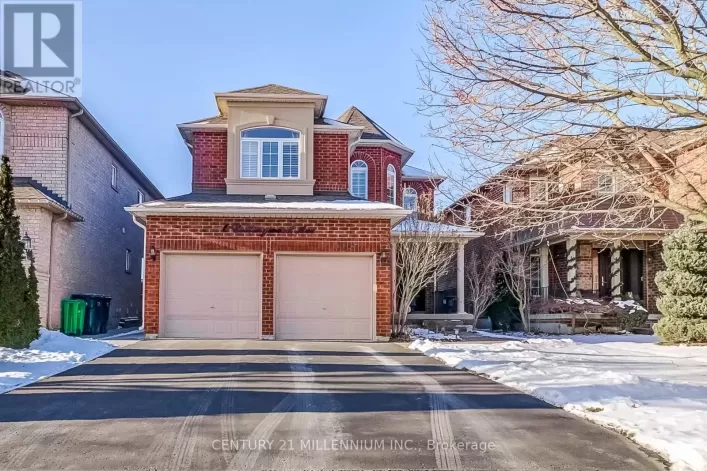 6 COLLINGWOOD AVENUE, Brampton