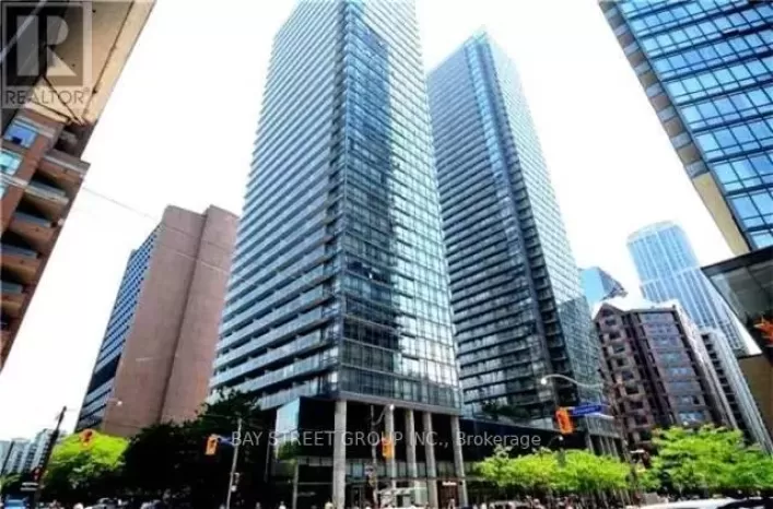 605 - 37 GROSVENOR STREET, Toronto